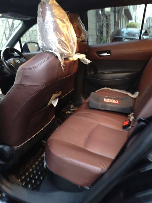 Toyota Corolla Cross HEV X 2024 8