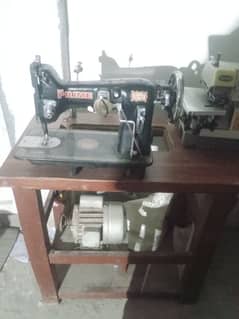 Pico and overlock machine