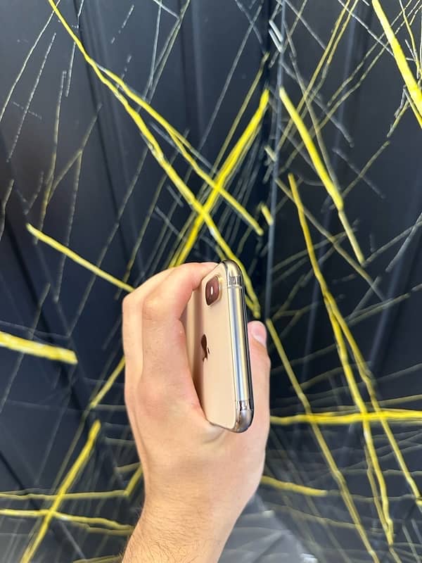 iPhone XS Gold Factory Unlock 11