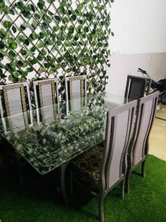 6 seaters Dining Table