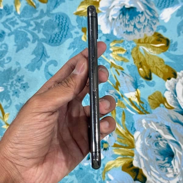 iPhone X Black 64gb PTA APPROVED 1