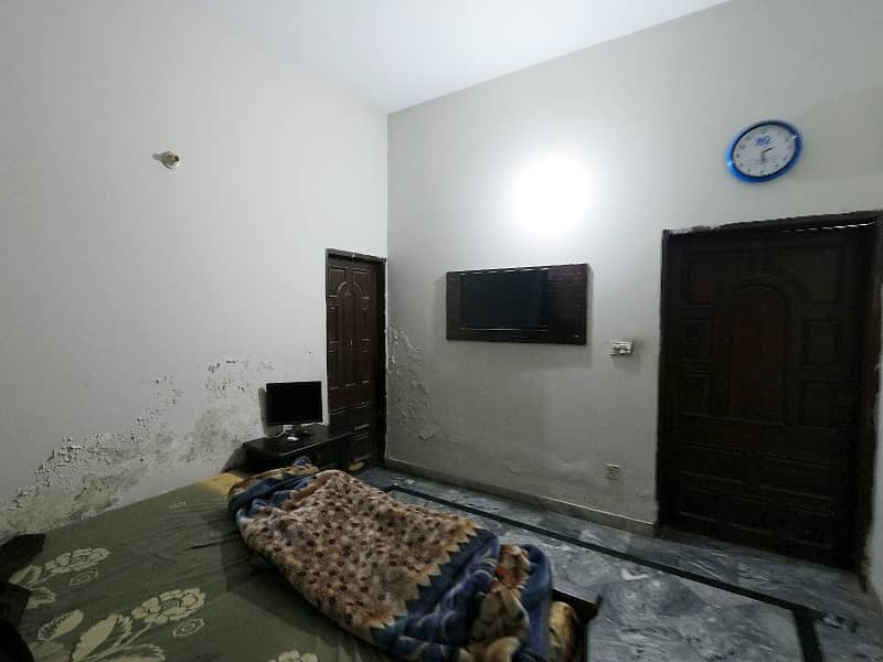 Prime Location House For Sale Is Readily Available In Prime Location Of Allama Iqbal Town - Mehran Block 14