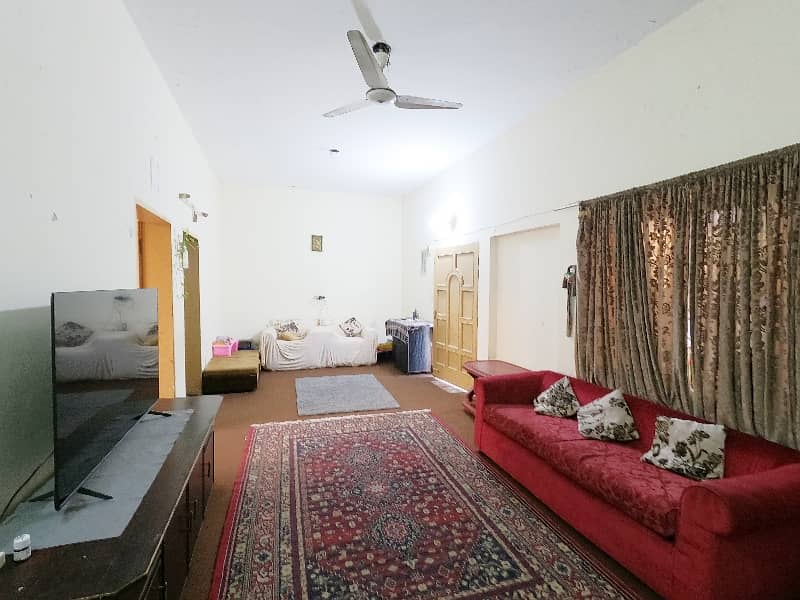 Prime Location House For Sale Is Readily Available In Prime Location Of Allama Iqbal Town - Mehran Block 20