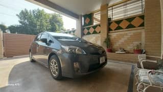 Toyota Prius TOTAL ORIGNAL PAINT .