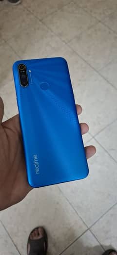 I am selling realme c3 3GB ram 32GB rom