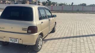 Daihatsu Cuore 2012