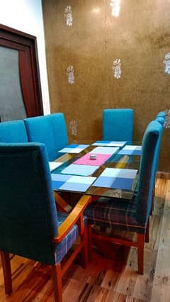 Dining table for Sale