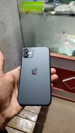 iPhone 11 with box 92 b. h