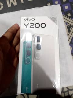 VIVO Y200 8/256 color Silver Box open For sale