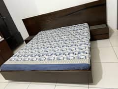 King-Size Sheesham Wood Bed with Side Tables & Mattress – Urgent Sale.