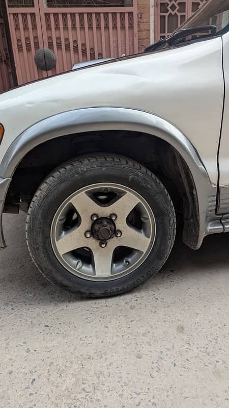 KIA Sportage 2004 8