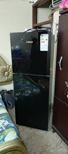 i. zone medium size fridge 2 dor lush condition