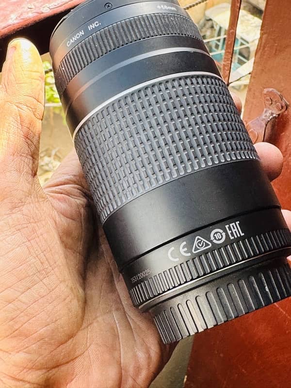 70-300 Canon Camera Lens 0-33-99-22-00-30 2