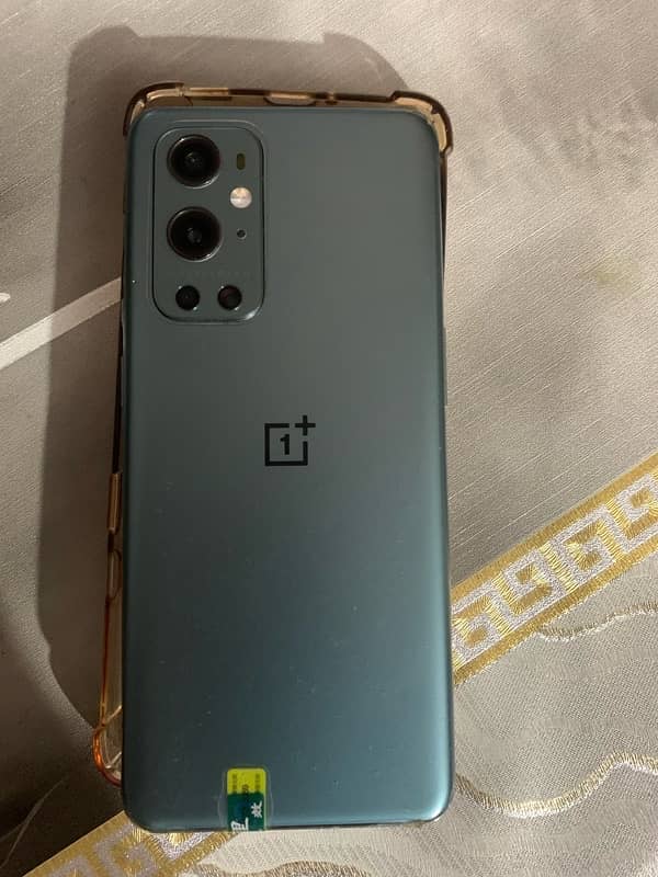 Oneplus 9pro 12/256 with 888 snapdragon heavy processor 0