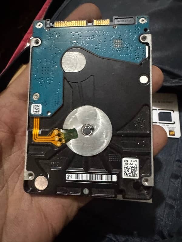 1tb Seagate Laptop And Computer Hard drive 12