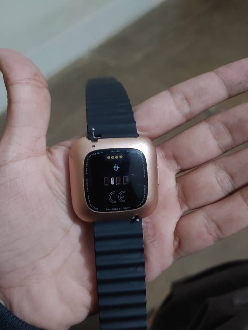 Fitbit versa 2 smart watch 1