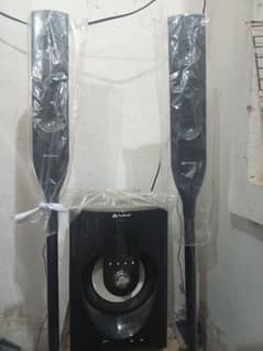 abi 1 month bi  nhi hua lia ko brand new audionic Rambo rb95