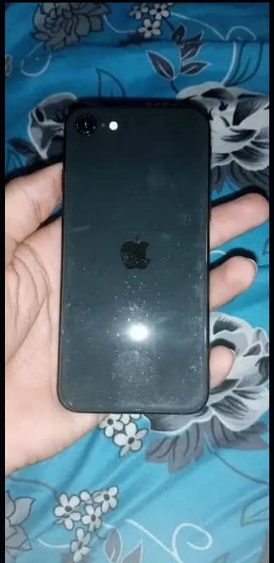 iPhone se 2020 1