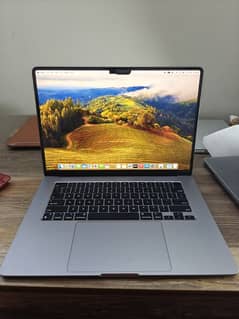 MacBook Air M2 15 Inch