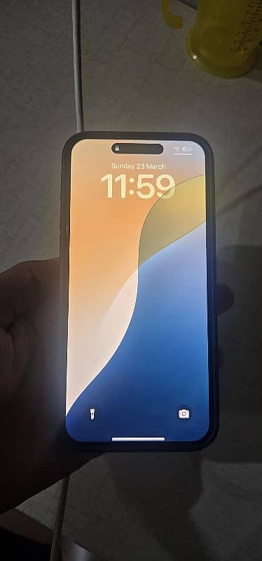 15 Pro Max 256 GB LLA with Box 1