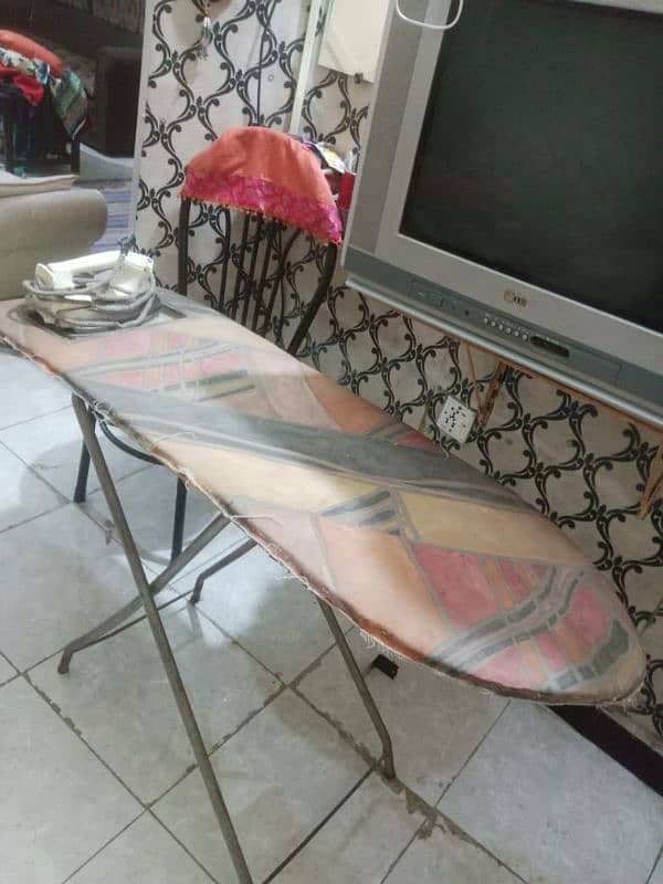 computer table and iron stand 1