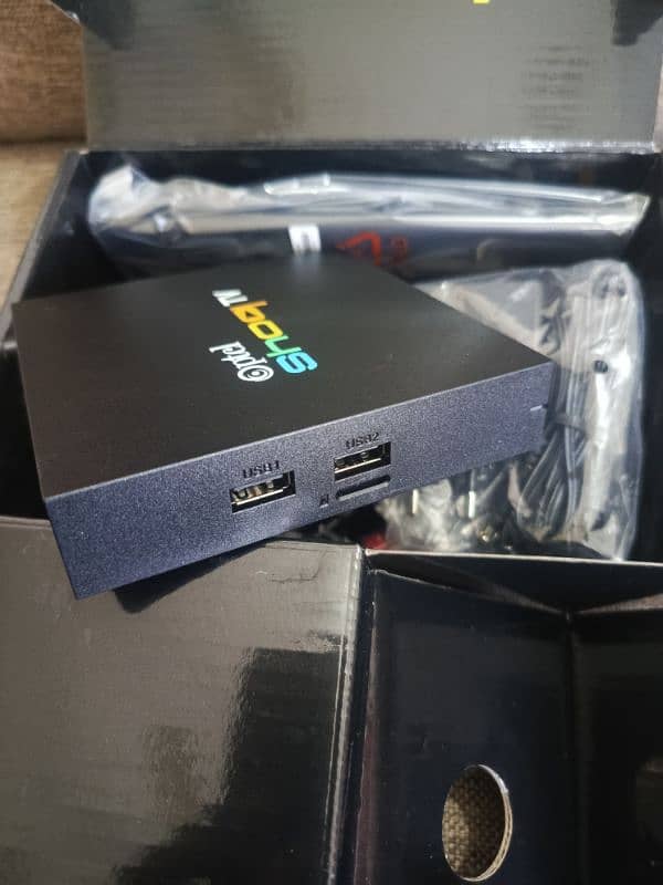 PTCL SHOQ TV, Box Packed. 4