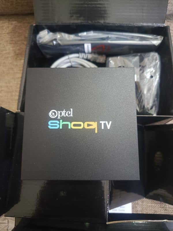 PTCL SHOQ TV, Box Packed. 8