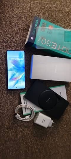 Infinix note 30 pro full box 10/10