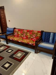 5 siter sofa for sell