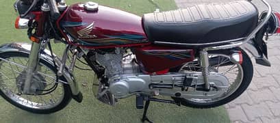 Honda CG 125 golden number 804