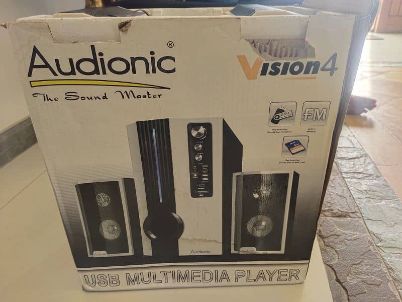 1 sub woofer 2 speakers audionic new speakers one time used 2