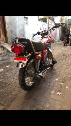 selling my brand new cg 125