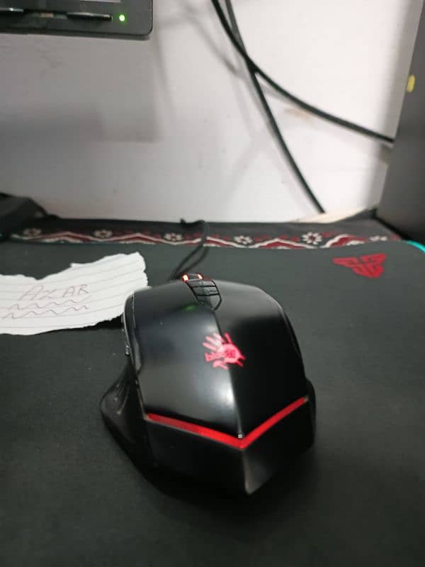Bloody v8m  3200 dpi Ultra core 3 activated  P Location hyd 1