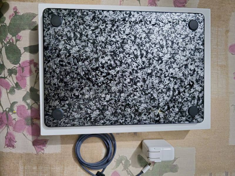 MacBook Air With Apple Silicon M3 Chip Midnight Balck (Base Model) 4