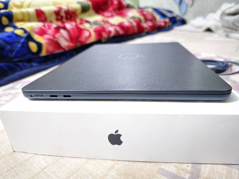 MacBook Air With Apple Silicon M3 Chip Midnight Balck (Base Model) 7