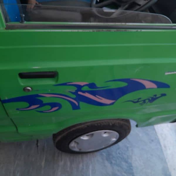 Suzuki Bolan 2015 17