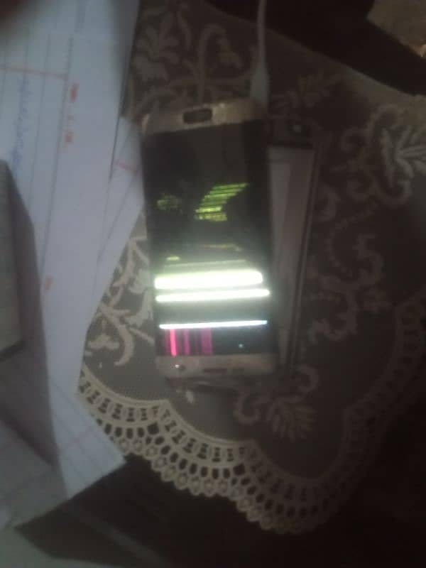 Samsung s 7 edge panel damage and back damage and battery so bad 0