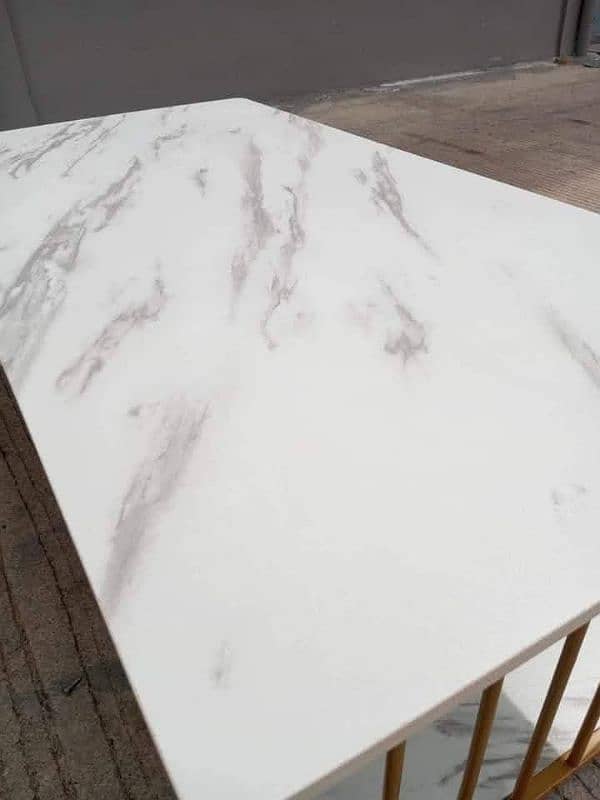 Modern Iron Center table for Sale Condition: New Material: 6