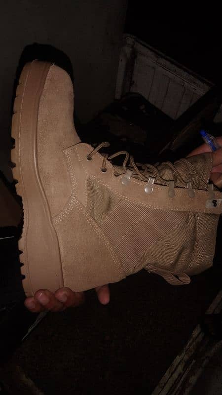 Army DMS Shoes Untouched  Size 8s 1
