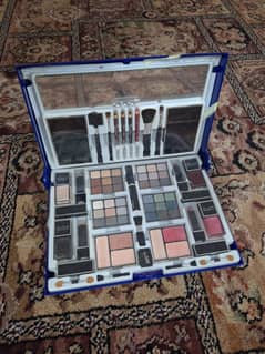 The color institute makeup kit