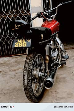 Honda 125 golden number k saath