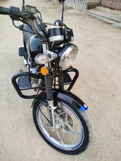 Suzuki GS SE 150 MODEL 2019 Karachi number