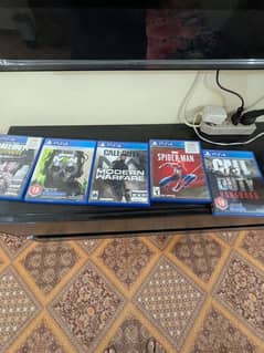 ps4 cd cod modern warefare ps4  spiderman ps4 call of duty world war