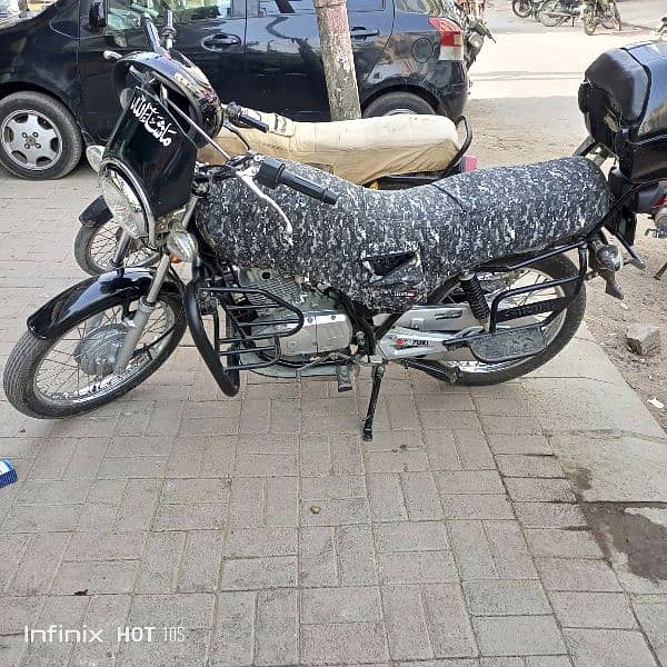 Suzuki Gs 150 As like zero meter new only 7k Km chali hy 0