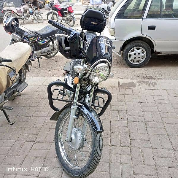 Suzuki Gs 150 As like zero meter new only 7k Km chali hy 3