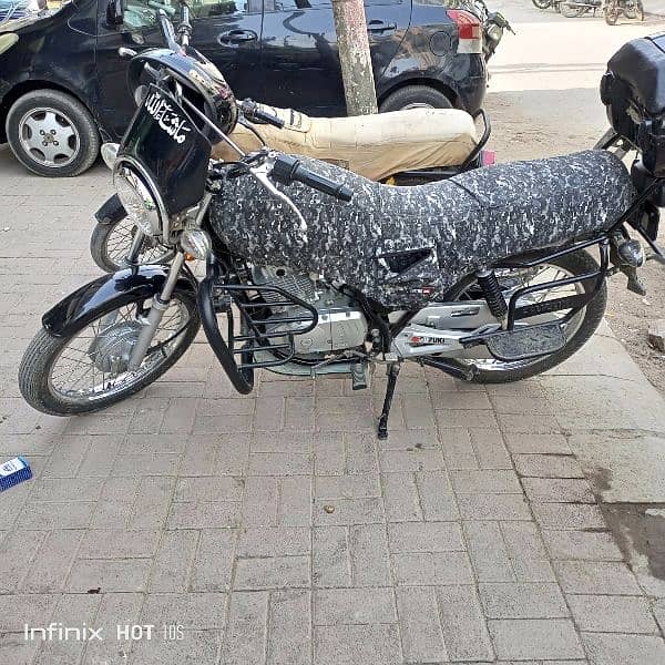 Suzuki Gs 150 As like zero meter new only 7k Km chali hy 5