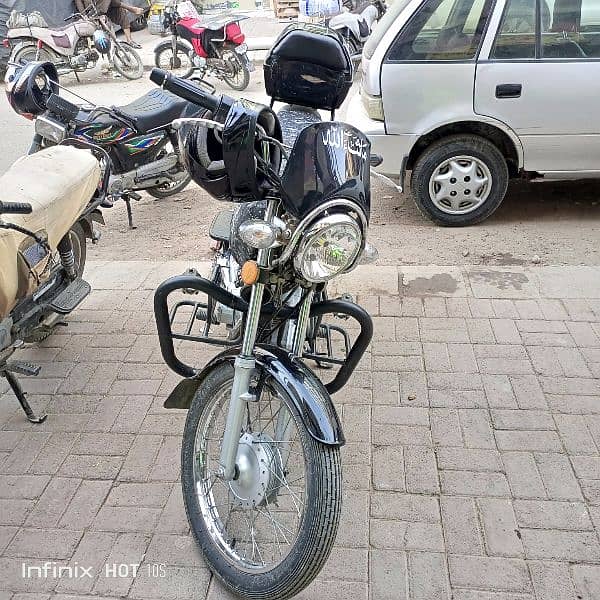 Suzuki Gs 150 As like zero meter new only 7k Km chali hy 6