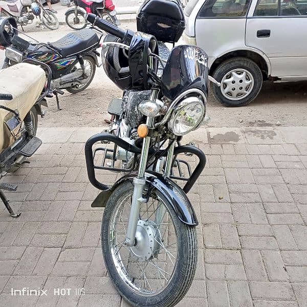 Suzuki Gs 150 As like zero meter new only 7k Km chali hy 7