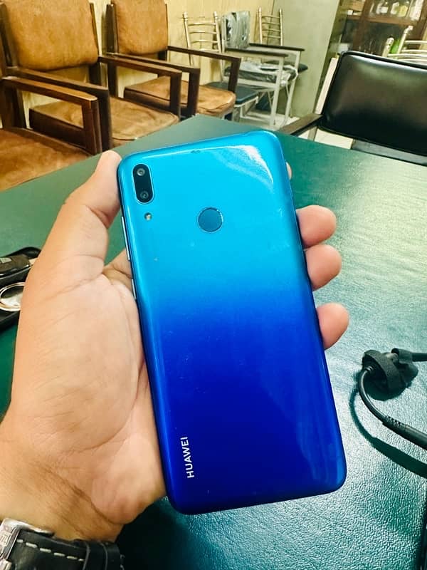 Huawei Y-7 Prime 2019 in New condition 4