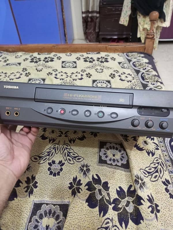 Original Toshiba VCR vcp. 4